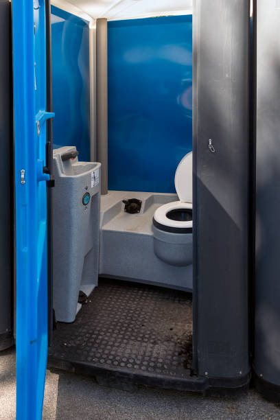Best Portable restroom trailer rental  in Kingstree, SC